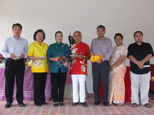 สมบัติ บุญกอบ จรูญรัตน์ สมหมาย ธนิต อรุณรัตน์ กฤษฎา